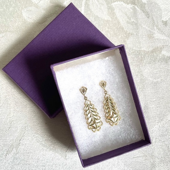 ‼️SALE‼️3g 14k Solid Gold Filigree Earrings - Picture 7 of 8